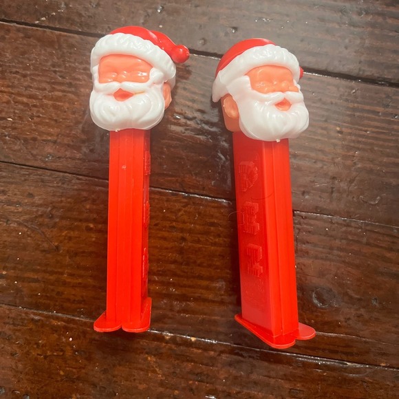 Vintage Variety of Pez Candy Dispenser - Picture 4 of 6